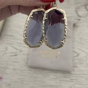 NWOT Kendra Scott purple glass earrings